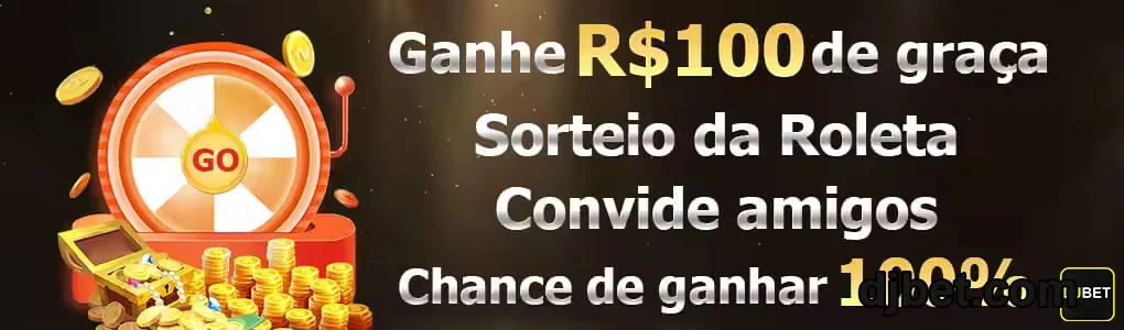 Atendente assistindo cliente em suporte 24/7